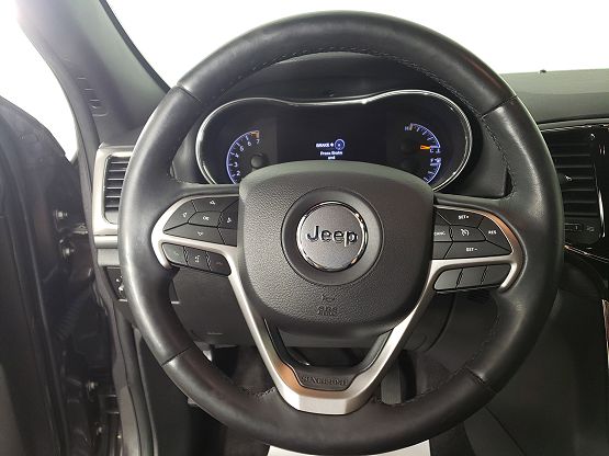 2019 Jeep Grand Cherokee Altitude photo 2