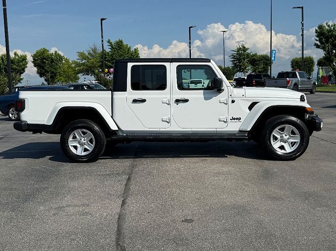 2023 Jeep Gladiator