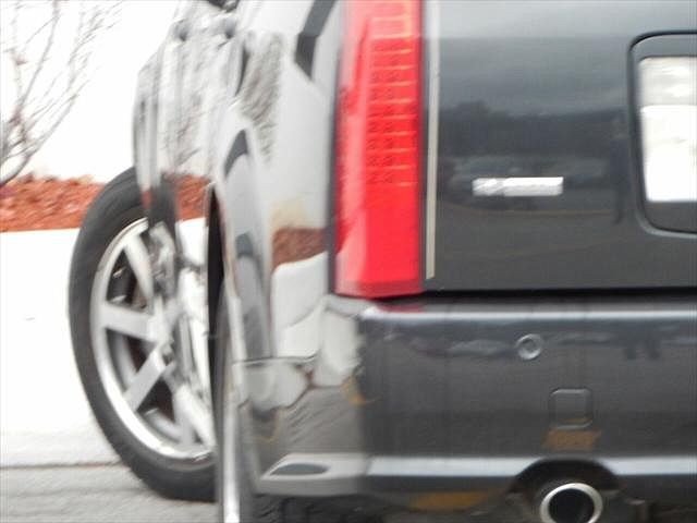 2004 Cadillac SRX null image 0