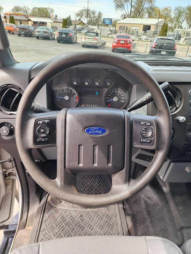 2015 Ford F-250 null image 12
