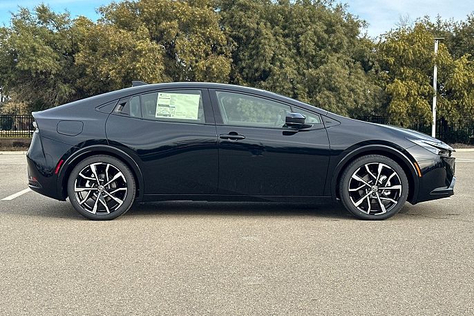 2026 Toyota Prius Plug-in