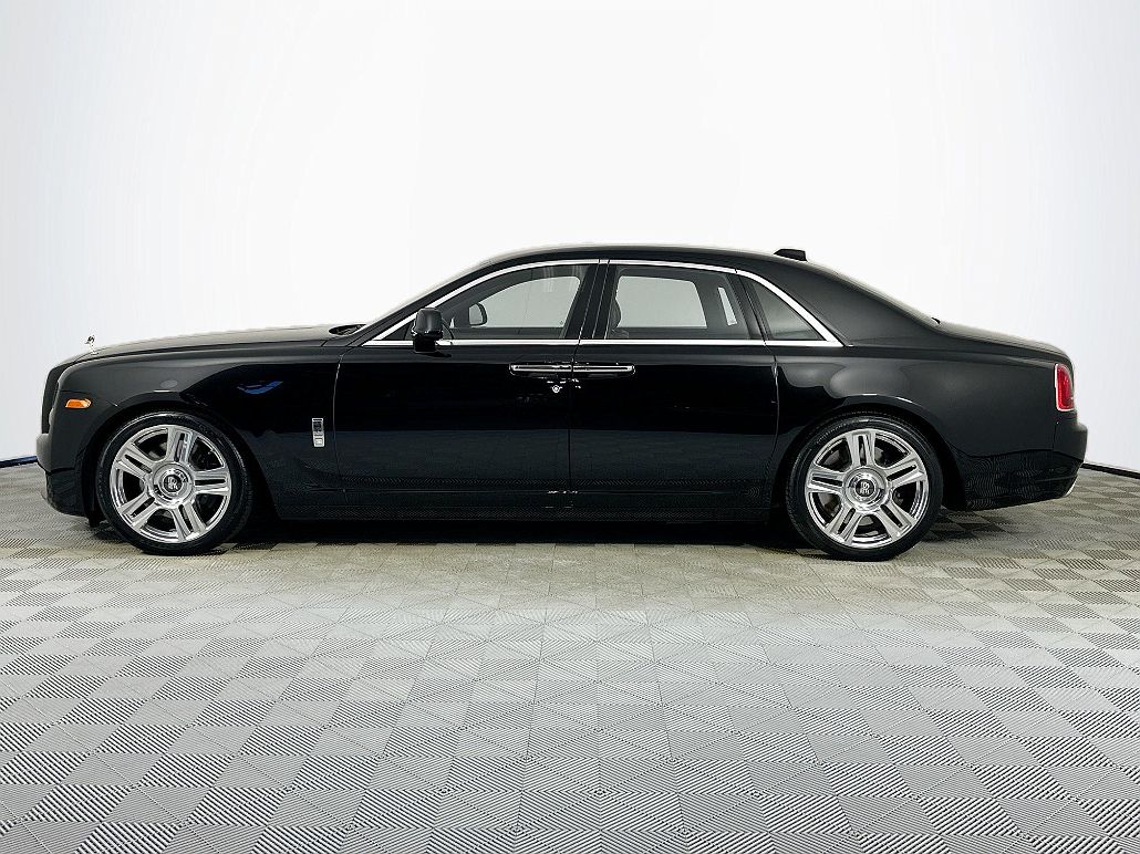 2019 Rolls-Royce Ghost null image 2