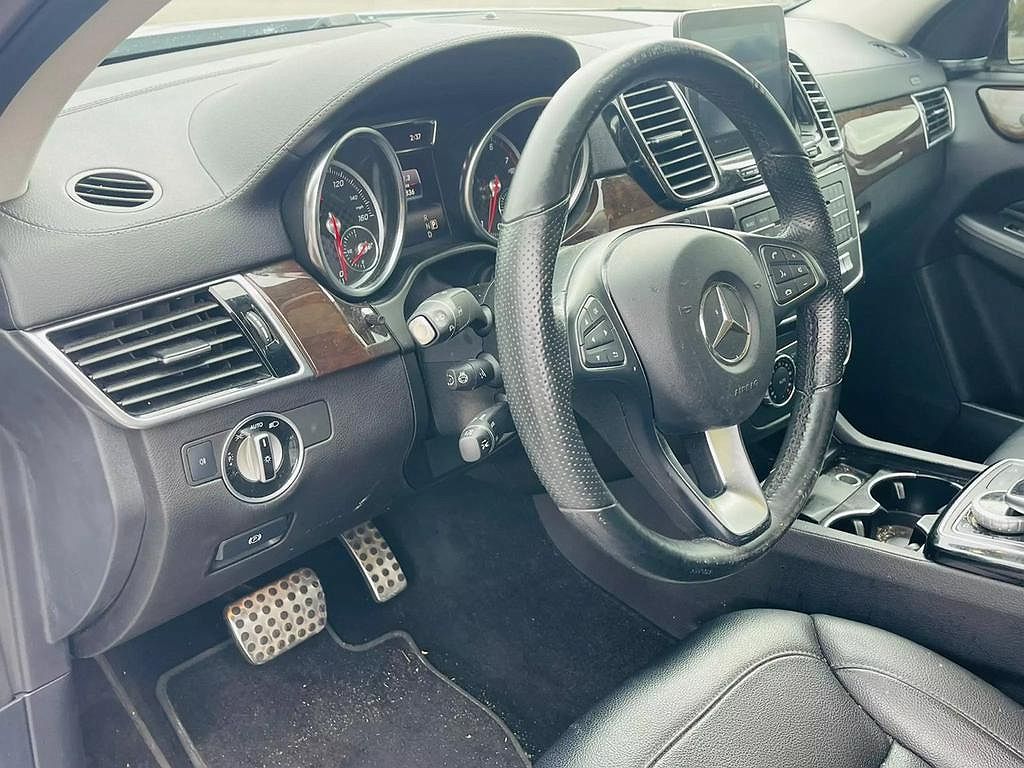 2016 Mercedes-Benz GLE 450 AMG image 4