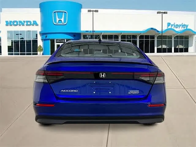 2024 Honda Accord Sport image 3