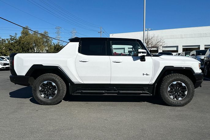 2025 GMC Hummer EV