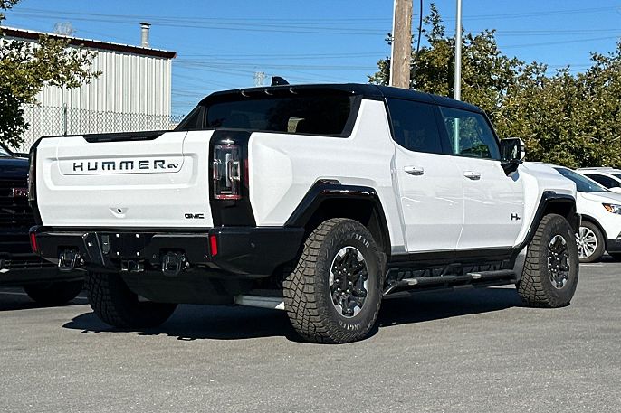 2025 GMC Hummer EV