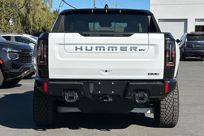 2025 GMC Hummer EV