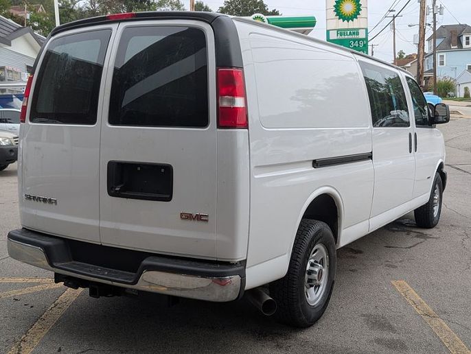 2018 GMC Savana