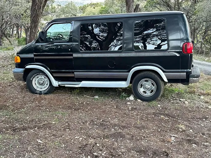 1999 Dodge Ram Van