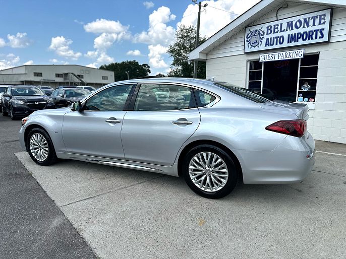 2015 Infiniti Q70
