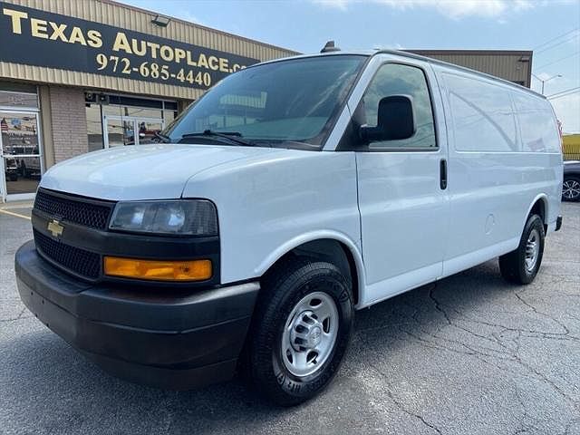 2018 Chevrolet Express 2500 image 0