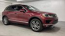 2016 Volkswagen Touareg Luxury image 0