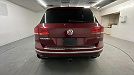 2016 Volkswagen Touareg Luxury image 3