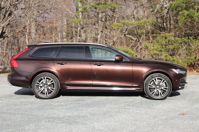 2017 Volvo V90