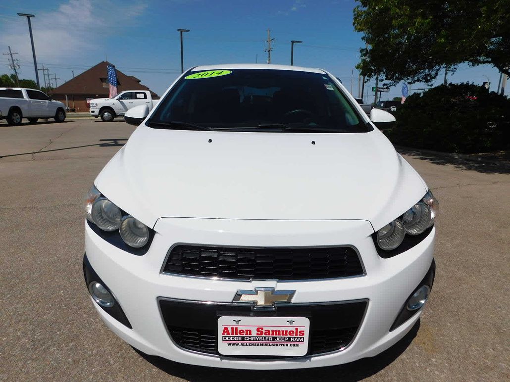 2014 Chevrolet Sonic LT image 2