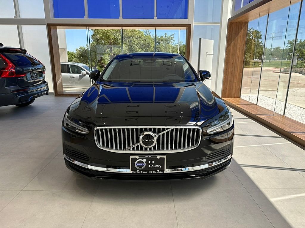 2024 Volvo S90 T8 Ultimate image 5
