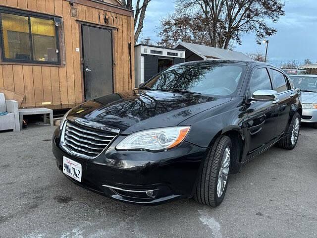 2011 Chrysler 200