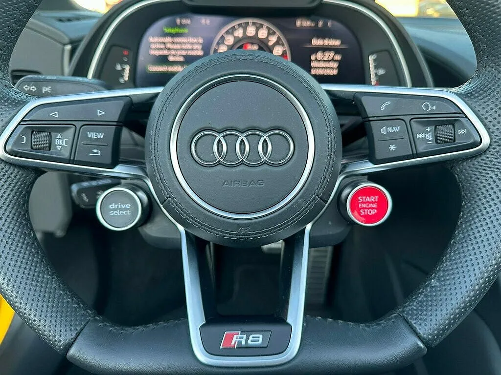 2023 Audi R8 5.2 image 2