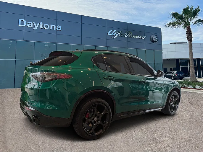 2025 Alfa Romeo Stelvio