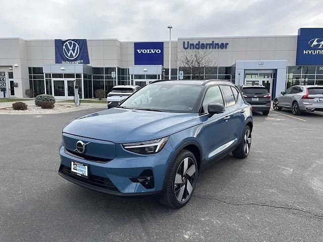 2024 Volvo XC40