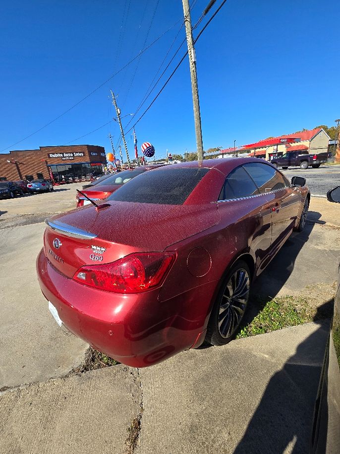 2015 Infiniti Q60