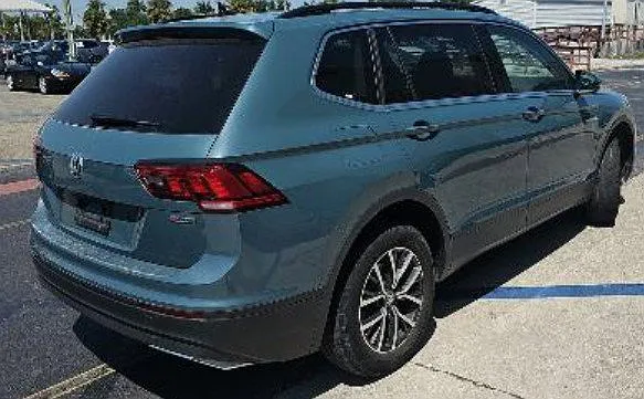 2019 Volkswagen Tiguan SE image 1
