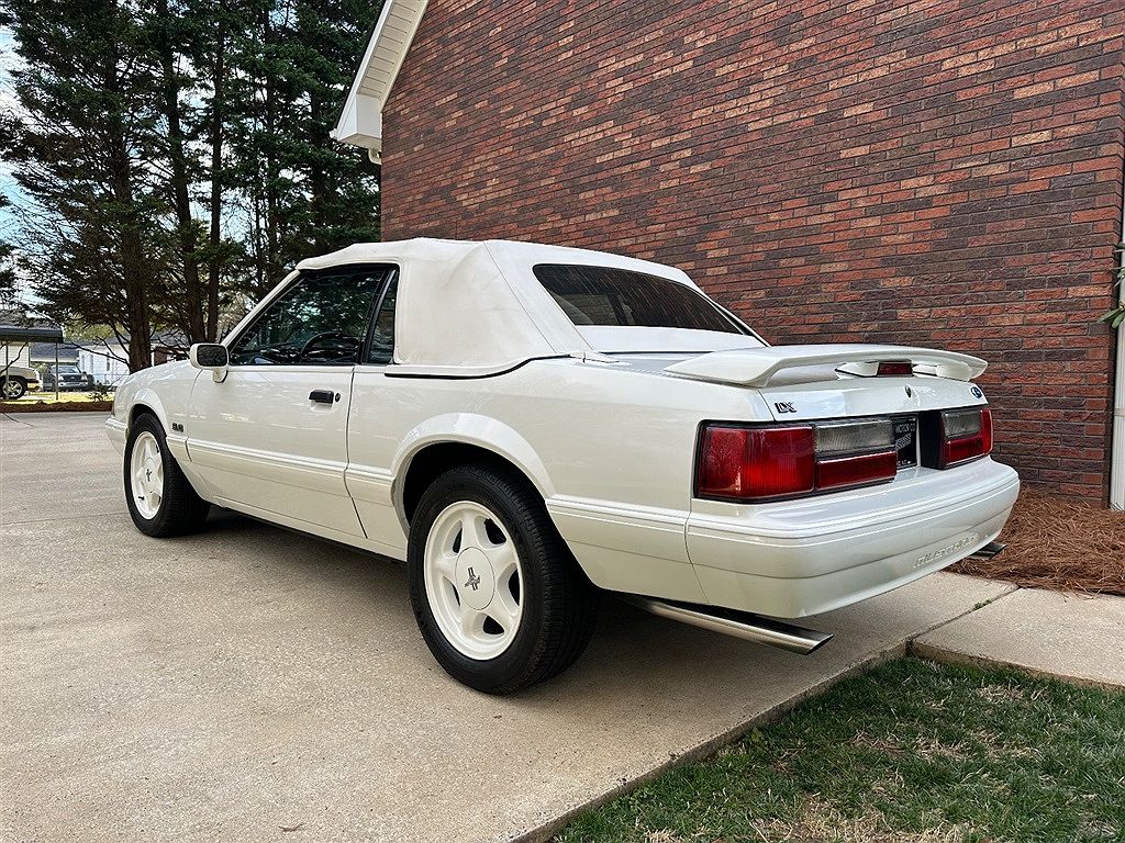 1993 Ford Mustang LX image 20