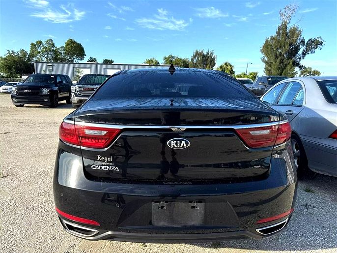 2017 Kia Cadenza