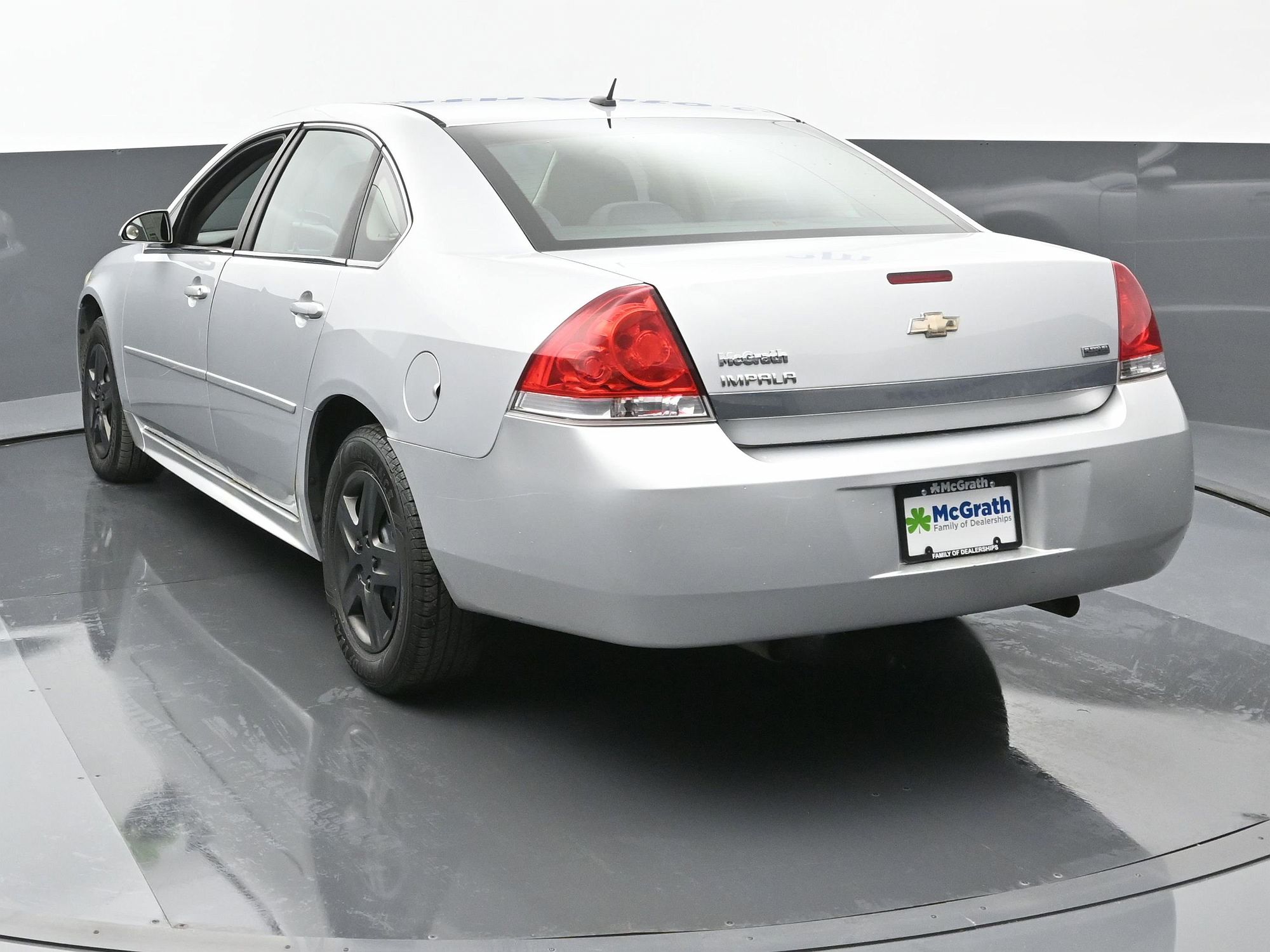 2010 Chevrolet Impala LS image 17