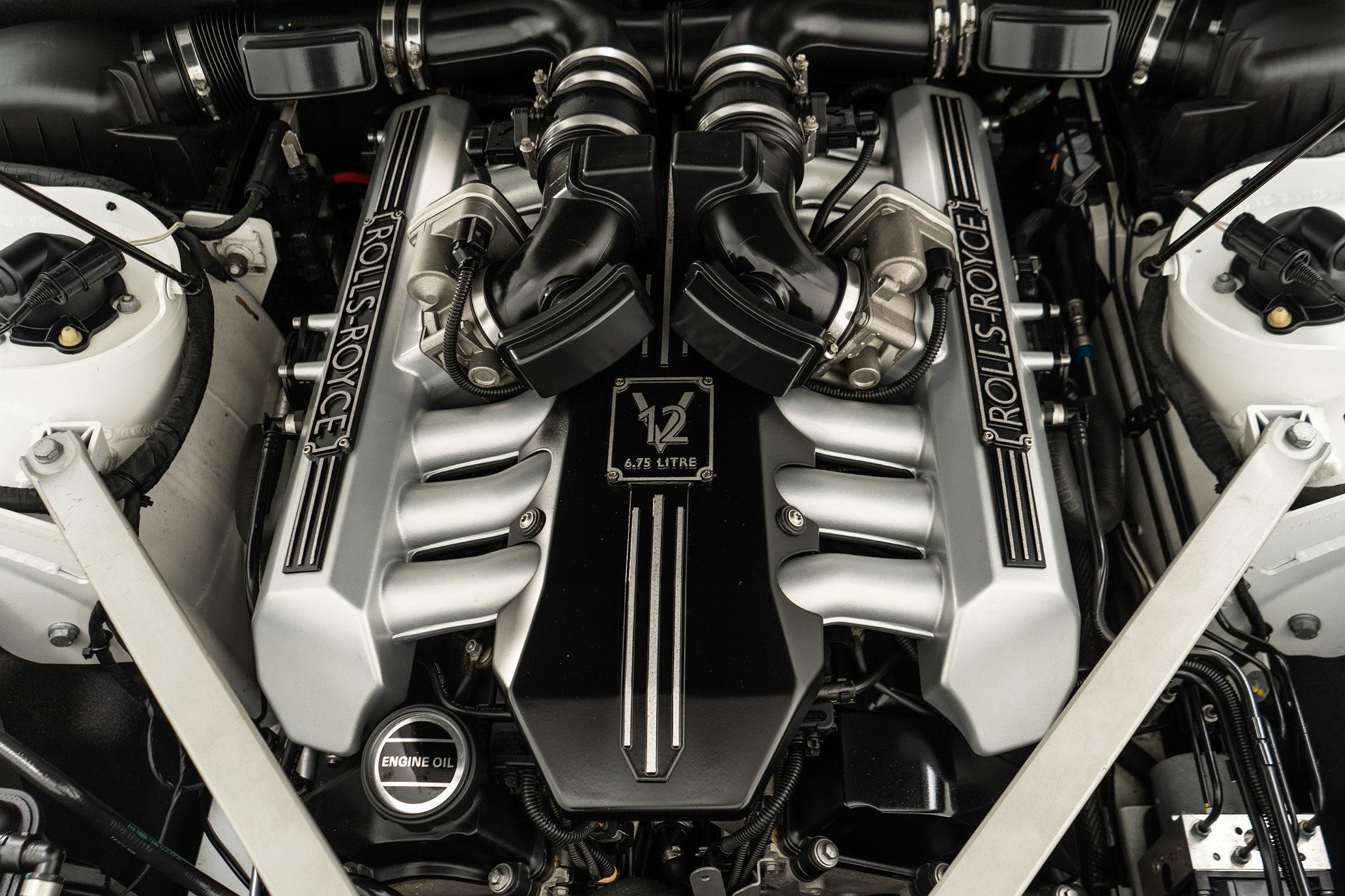 2013 Rolls-Royce Phantom Drophead image 10