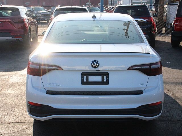 2023 Volkswagen Jetta SE image 5