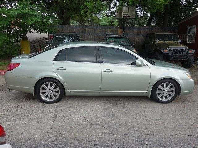 2007 Toyota Avalon Limited Edition image 5