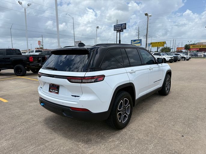 2022 Jeep Grand Cherokee