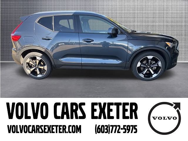 2022 Volvo XC40