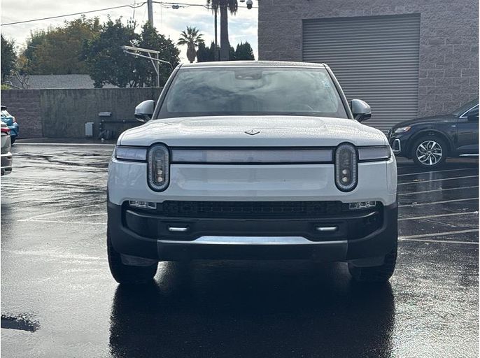 2023 Rivian R1S