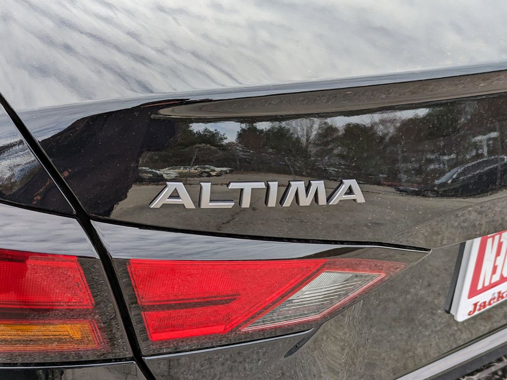 2024 Nissan Altima S image 5
