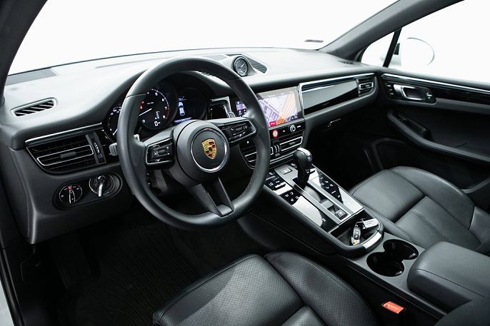 2023 Porsche Macan