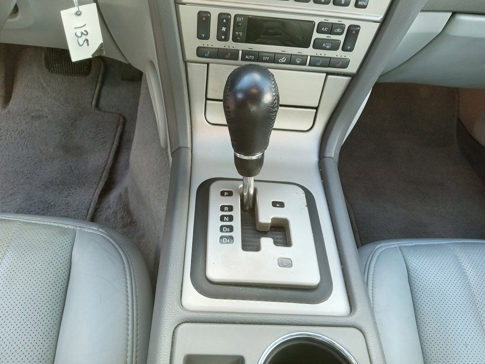 2004 Lincoln LS Sport image 9