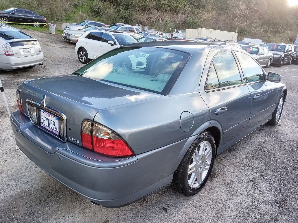 2004 Lincoln LS Sport image 4