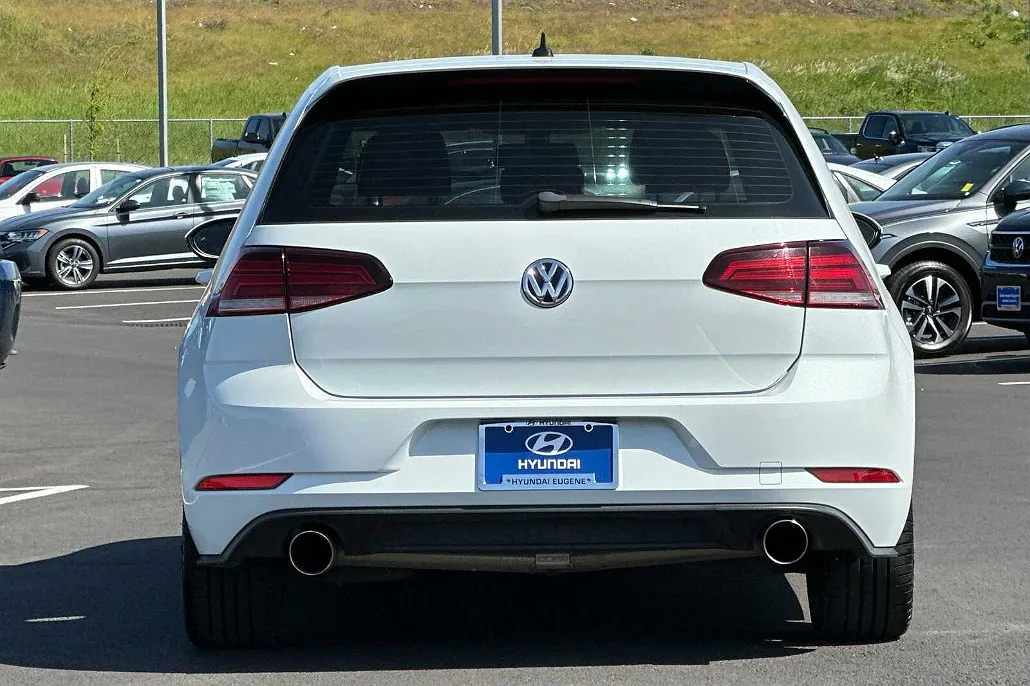 2019 Volkswagen Golf null image 4