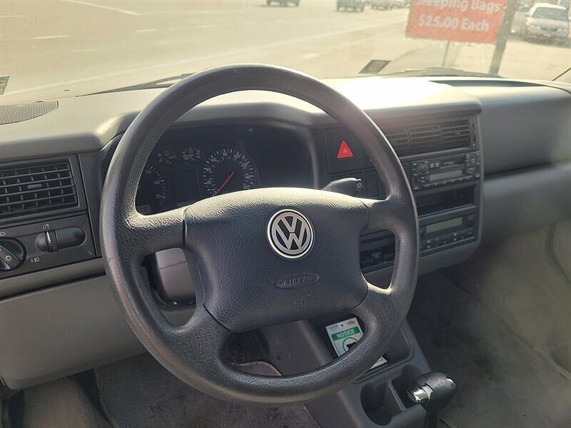 2003 Volkswagen Eurovan MV image 5