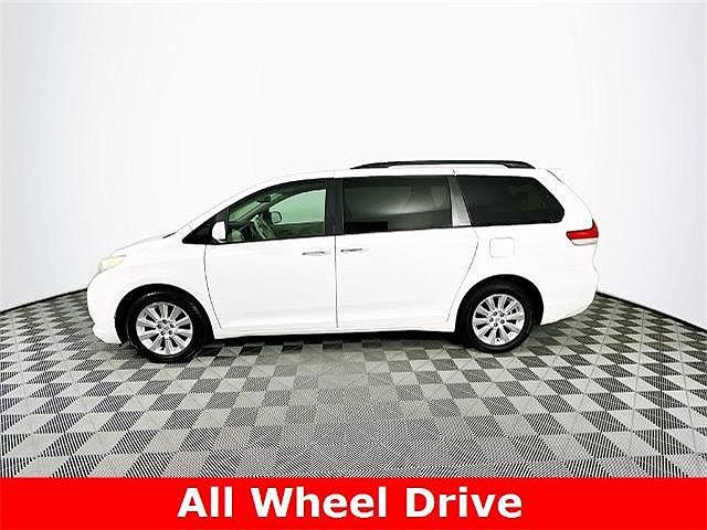 2013 Toyota Sienna Limited image 1