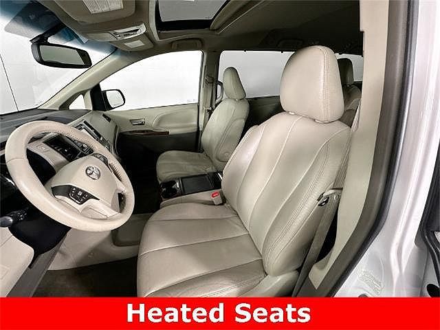 2013 Toyota Sienna Limited image 2