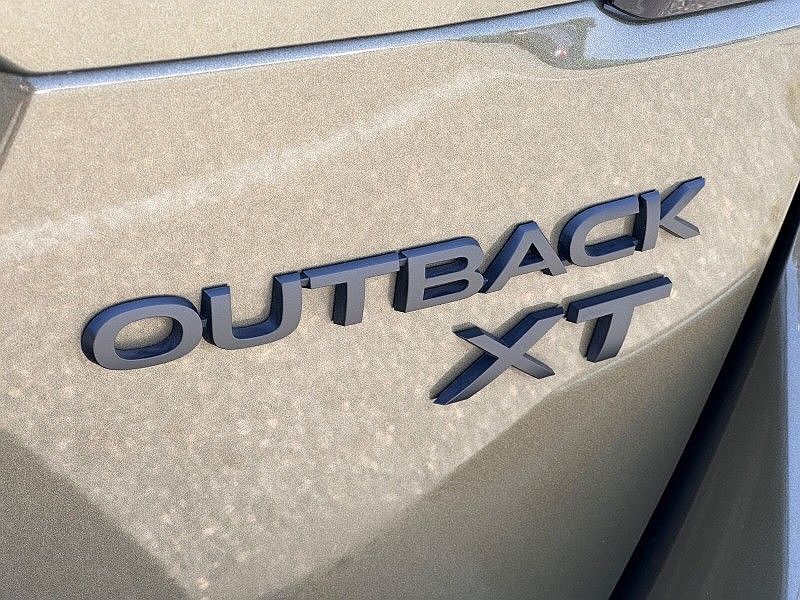 2021 Subaru Outback Onyx Edition image 3