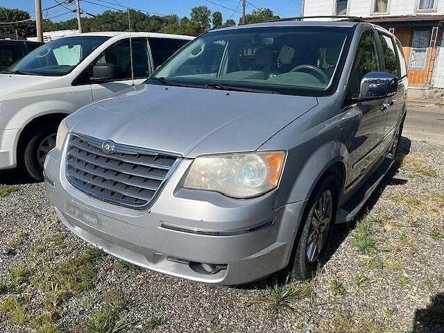 2008 Chrysler Town & Country