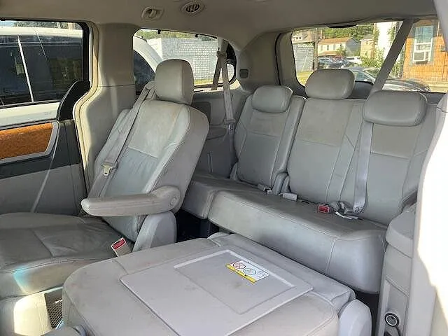 2008 Chrysler Town & Country