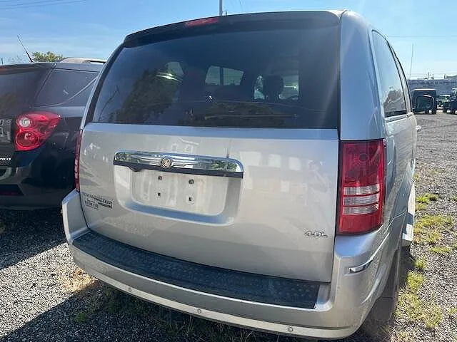 2008 Chrysler Town & Country