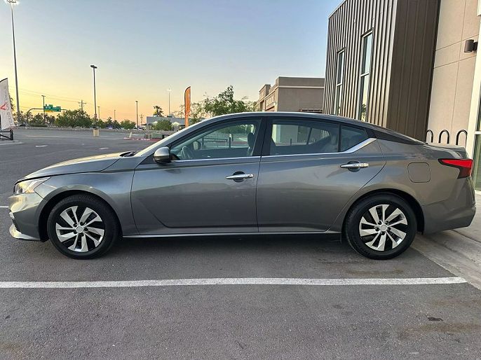 2020 Nissan Altima