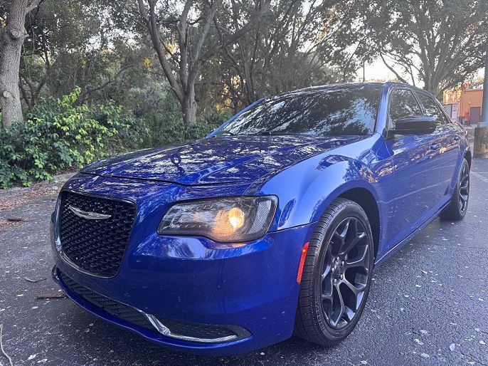 2020 Chrysler 300