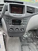 2002 Toyota Prius Standard image 16